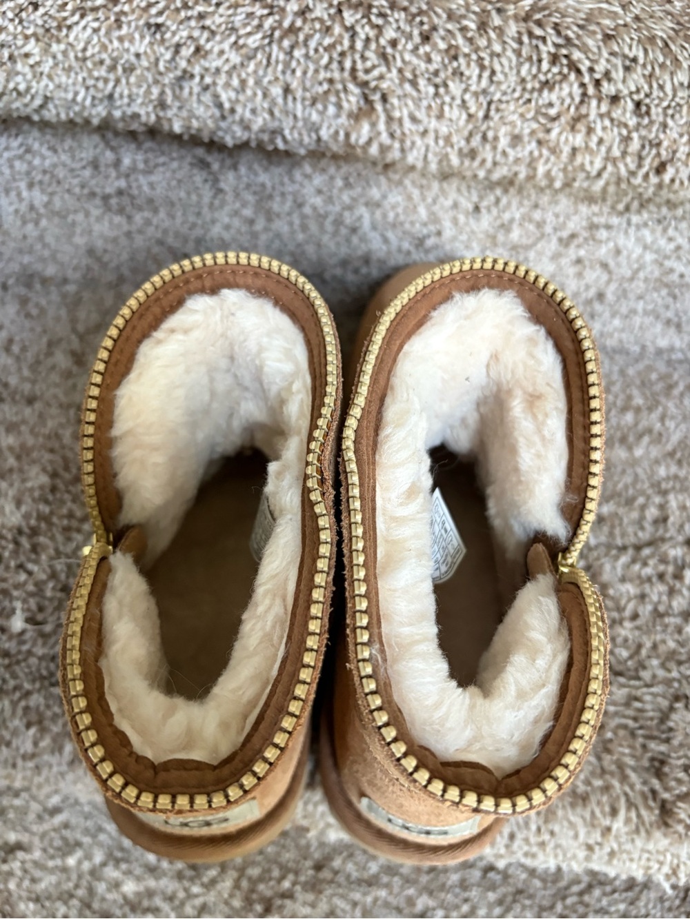 Ugg SN 1110697 Women’s Tan Suede Shearling Zip Ankle Boots - Picture 7 of 14